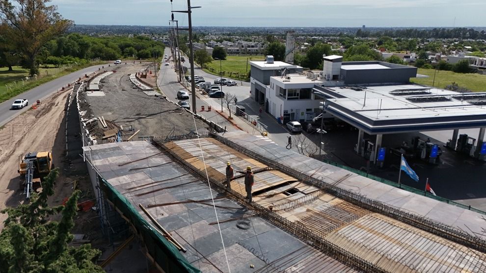 Un total de 255 operarios trabajan en la construcción de los tres altoniveles en los accesos a Córdoba