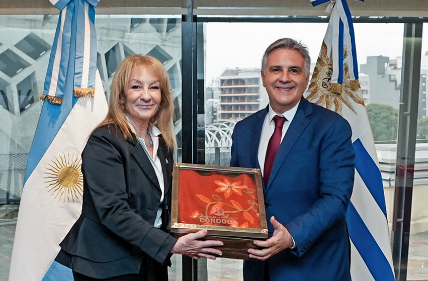 Llaryora recibió a la vicepresidenta de Uruguay, Carolina Cosse Garrido